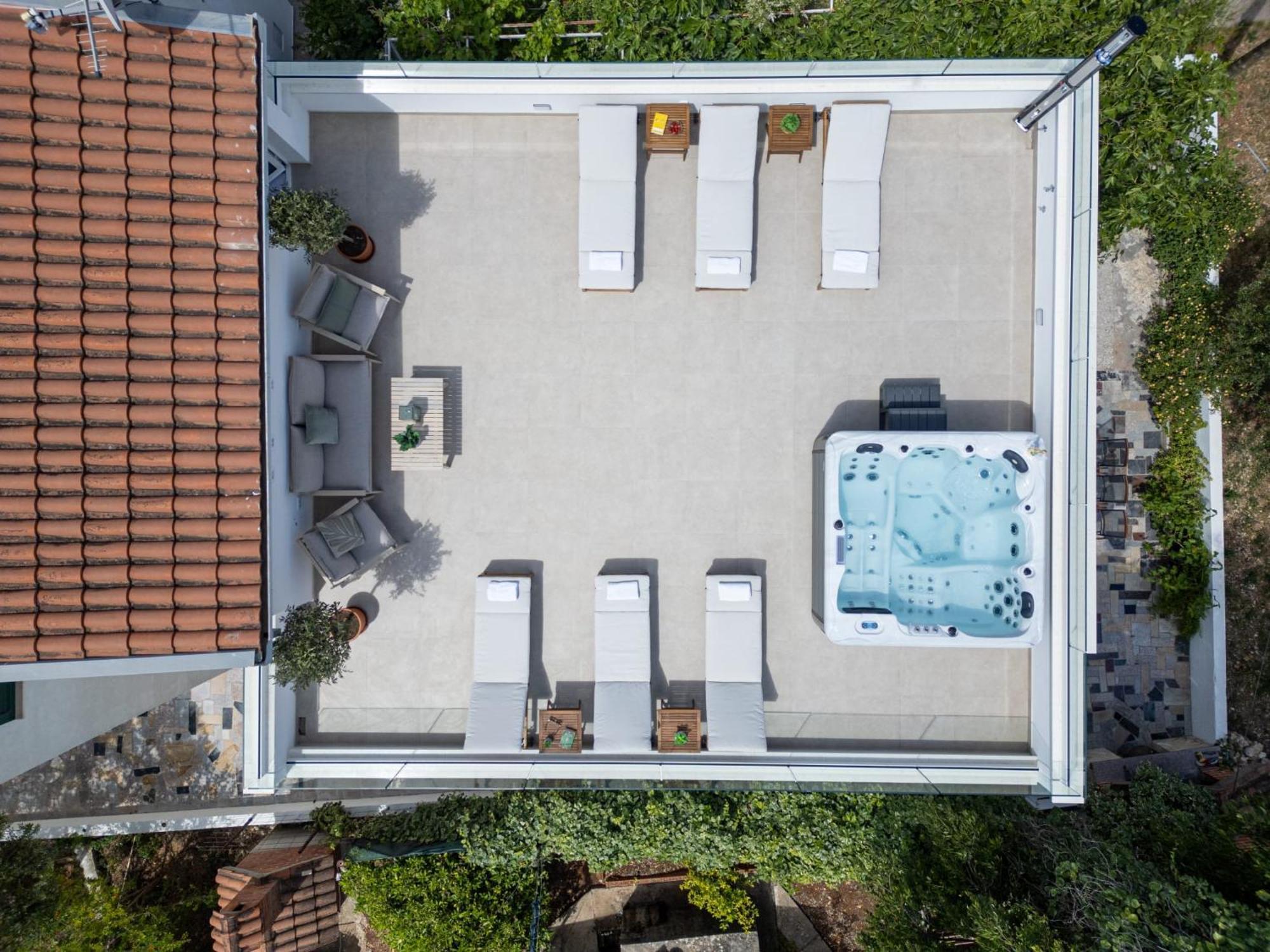 Villa Rozana - Beachfront Wellness Retreat Сегет Враница Екстериор снимка